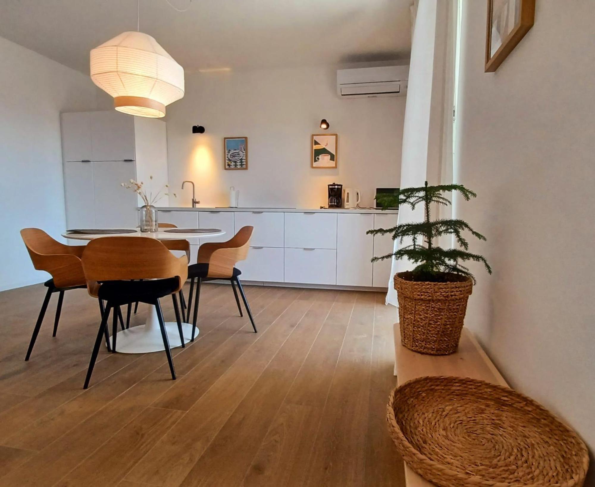 Apartments Daria クルク エクステリア 写真